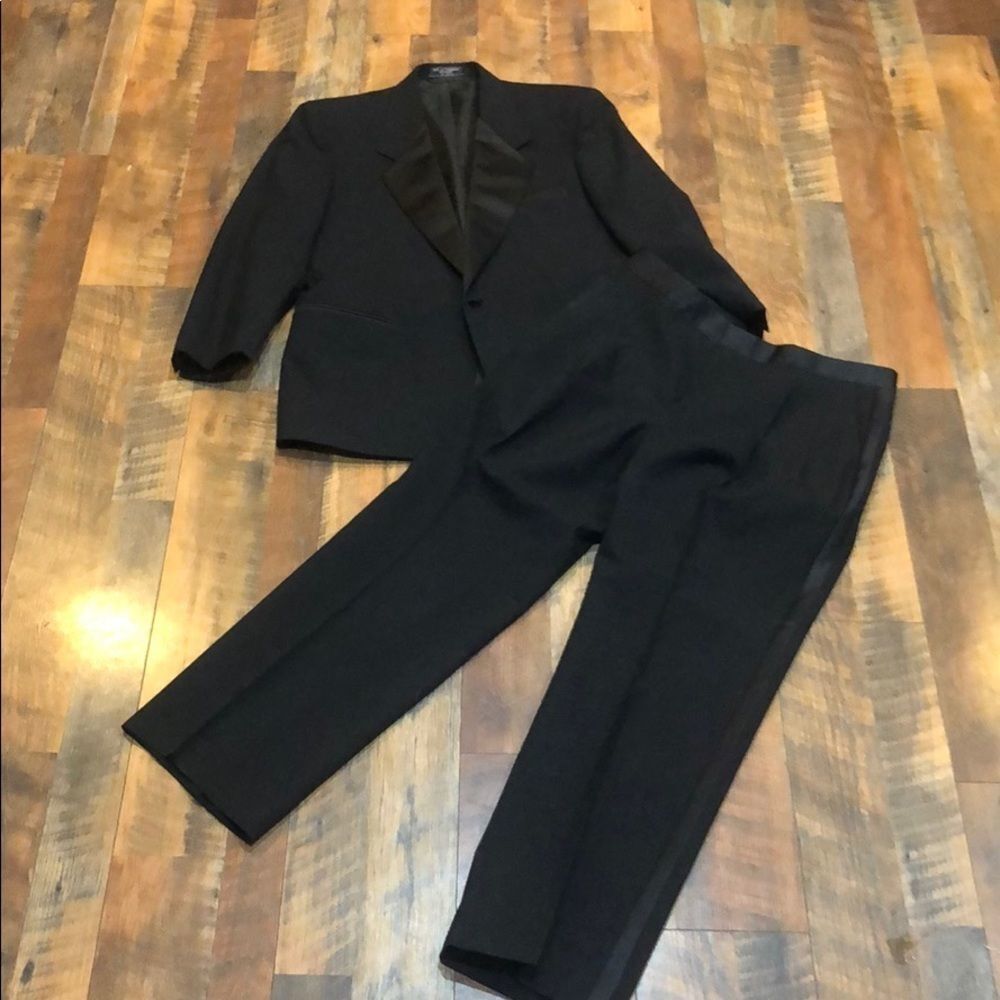 Hardy Amies suit 41 (3291)